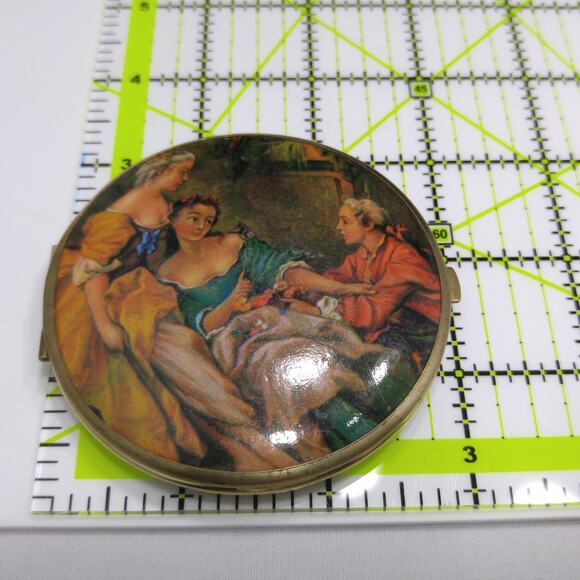 Vintage Two Mirror Compact, Victorian Romantic Scene, 1950s Accessory - Picture 8 of 10